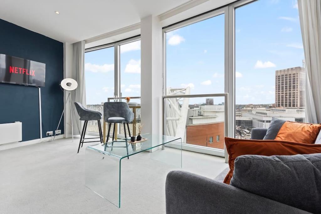 Luxury Rotunda With Free Voucher In New Street Apartamento *