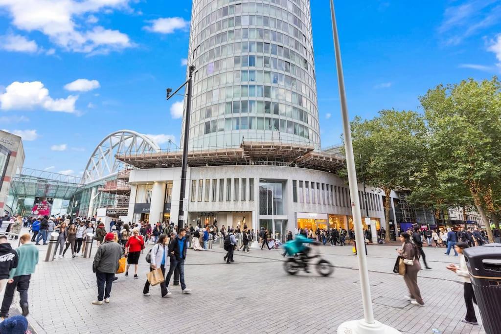 Luxury Rotunda With Free Voucher In New Street Birmingam