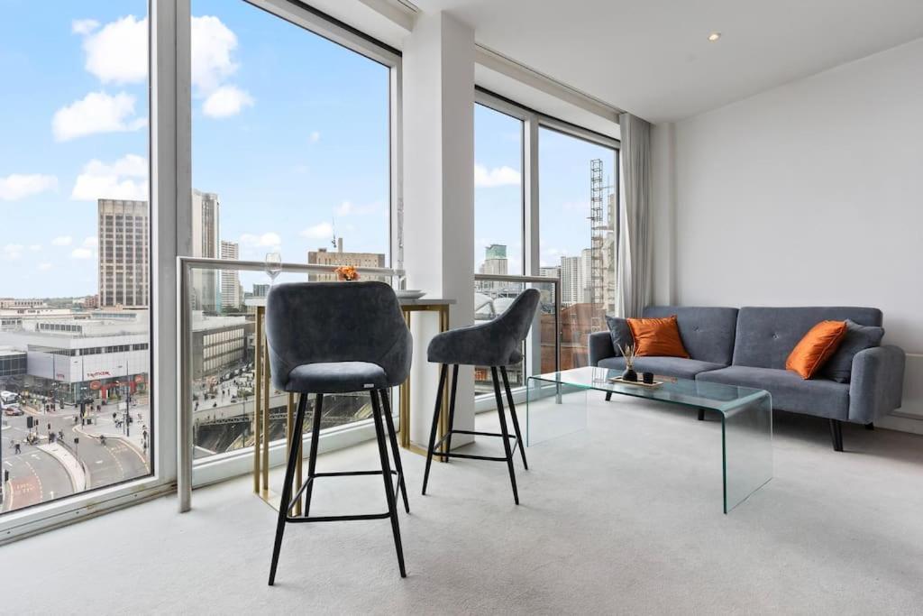 Luxury Rotunda With Free Voucher In New Street *